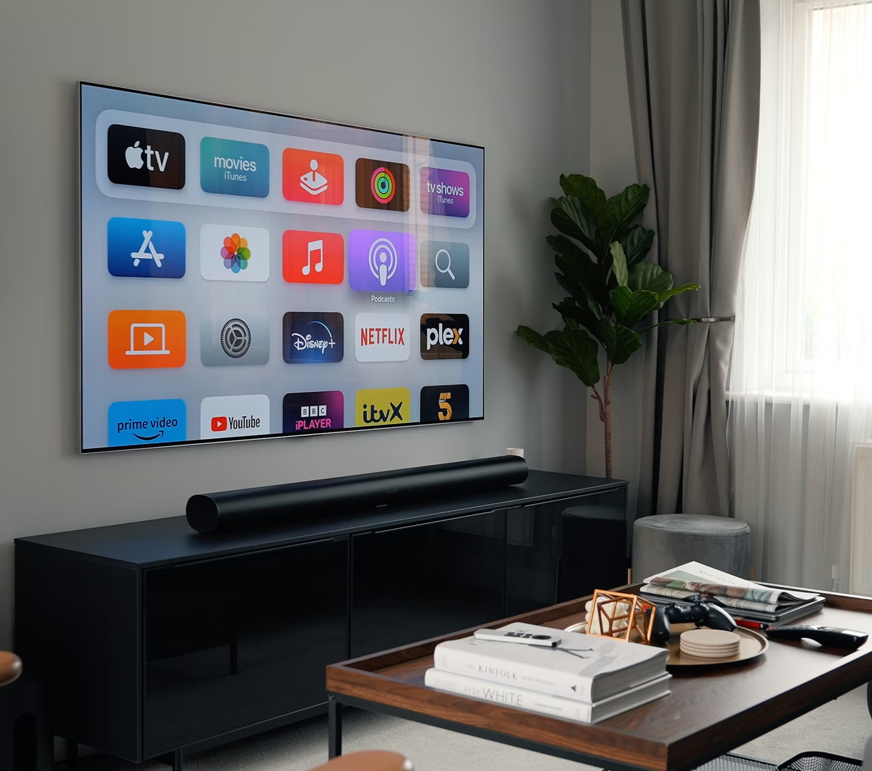 MaxiTV premium streaming interface running on a Samsung Smart TV in 4K sports mode
